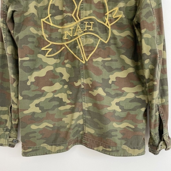 American Eagle Outfitters Camouflage Embroidered Jacket Size Small - Picture 12 of 15
